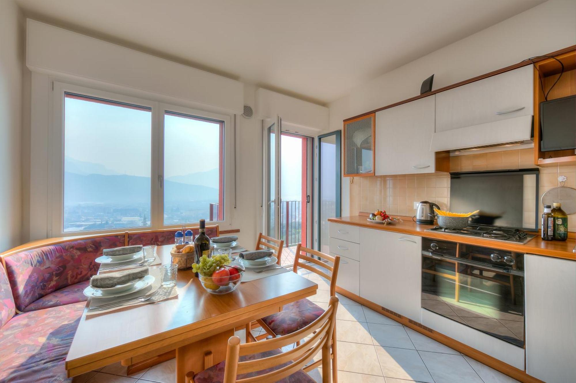 Lake View Dom-Us Apartment - Happy Rentals リーヴァ・デル・ガルダ エクステリア 写真