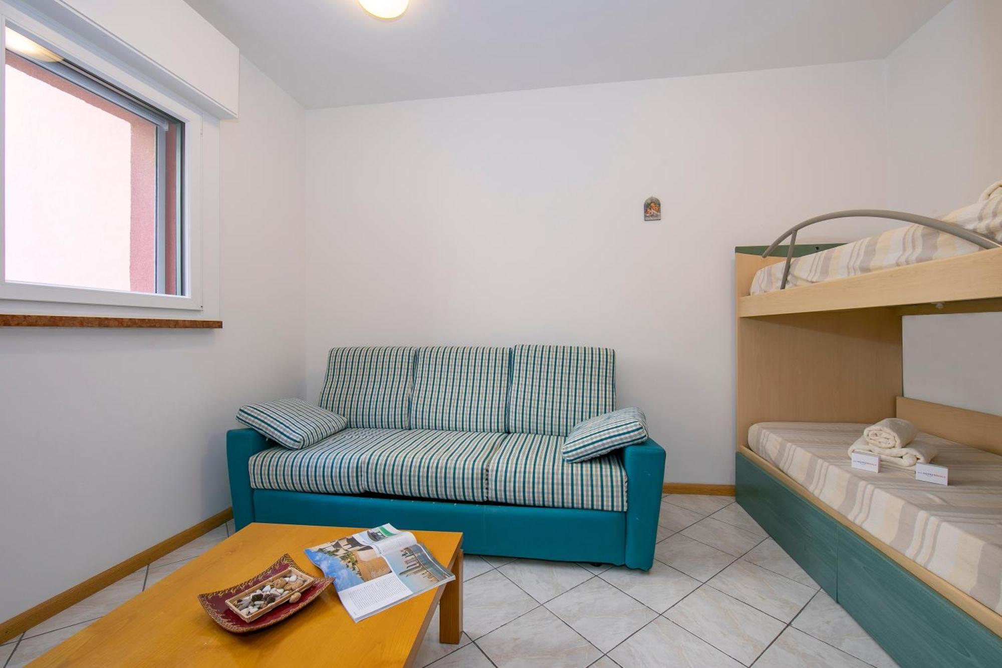 Lake View Dom-Us Apartment - Happy Rentals リーヴァ・デル・ガルダ エクステリア 写真