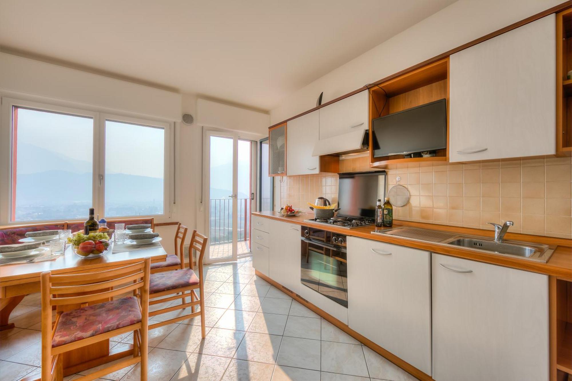 Lake View Dom-Us Apartment - Happy Rentals リーヴァ・デル・ガルダ エクステリア 写真
